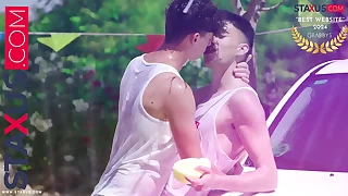 STAXUS :: We washed my car and my friend couldn't keep quickening together. Dazzling day of joke
